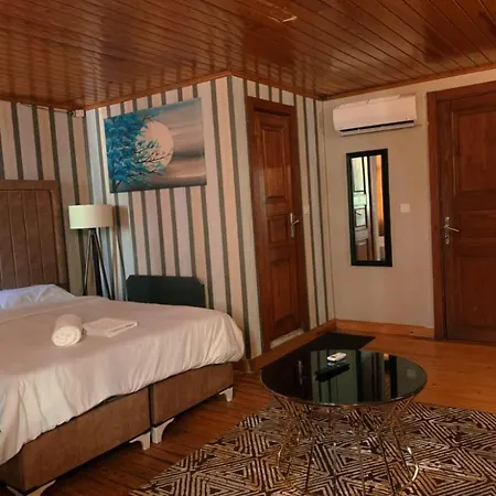 Juliadomna Otel